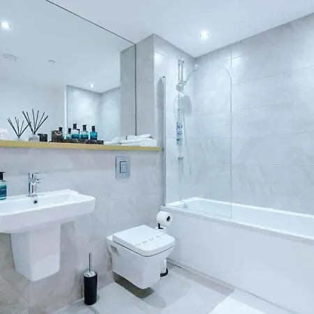 Hiroshi - Kyoto - Centre * Leeds (West Yorkshire)